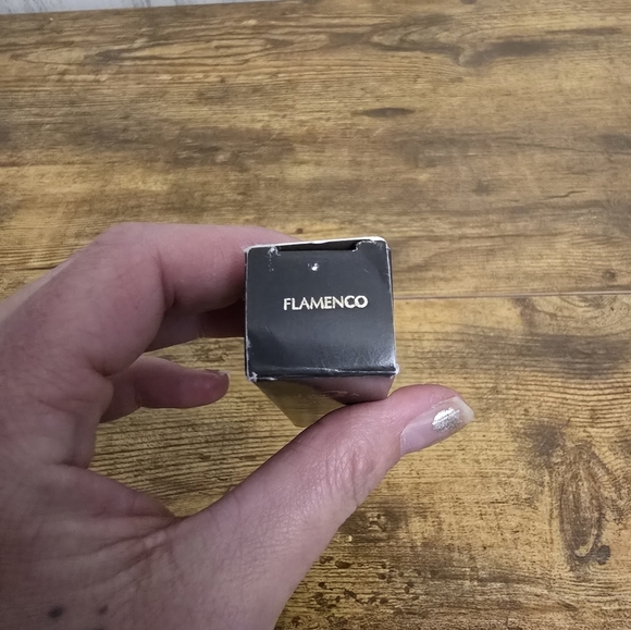 New Jafra Treatment Lipstick - Picture 4 of 10